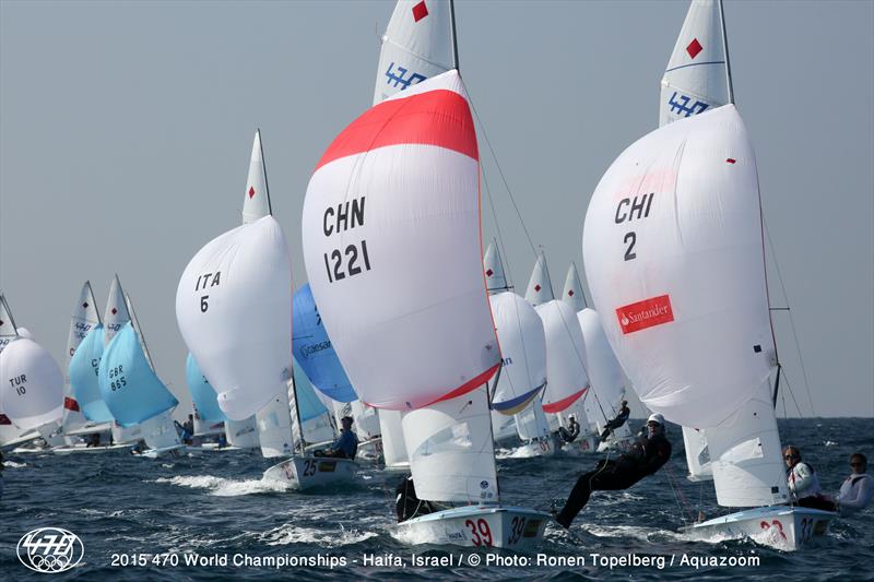 Women's fleet downwind at the 470 Worlds in Haifa - photo © Aquazoom / Ronan Topelberg