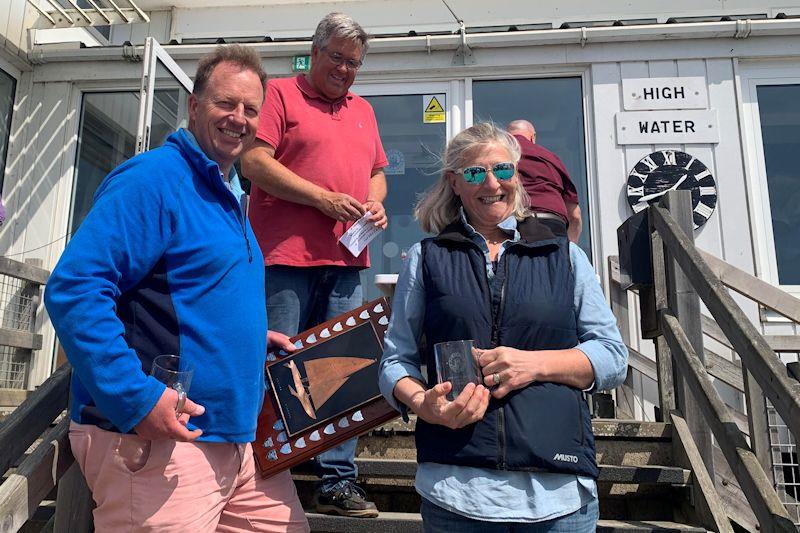Justin Waples and Jackie Mckellar win the Flying Fifteen Southern Travellers event at Aldeburgh photo copyright John Hanson taken at Aldeburgh Yacht Club and featuring the Flying Fifteen class